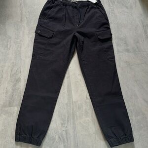 Airwalk  Cargo pants  cargo joggers  black Elastic waist& hem Plenty pockets NWT